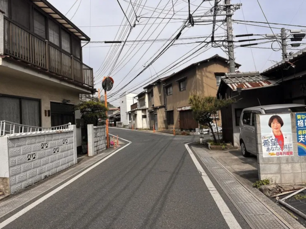 福山市北吉津町、土地の前面道路を含む現地写真画像です