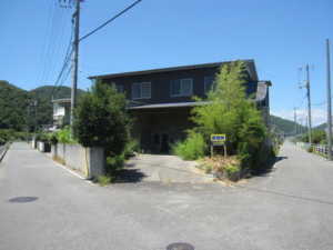 福山市、中古一戸建ての外観画像です