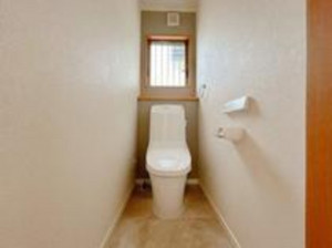 福山市多治米町、中古一戸建てのトイレ画像です