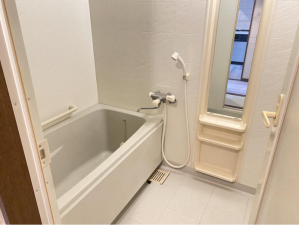 福山市御門町、マンションの風呂画像です