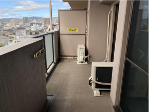 福山市御門町、マンションのバルコニー画像です