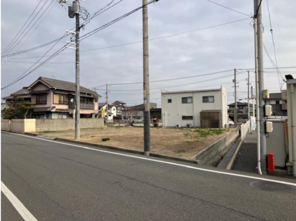 福山市水呑町、土地の前面道路を含む現地写真画像です