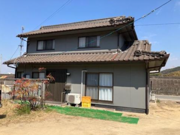 福山市水呑町、中古一戸建ての外観画像です