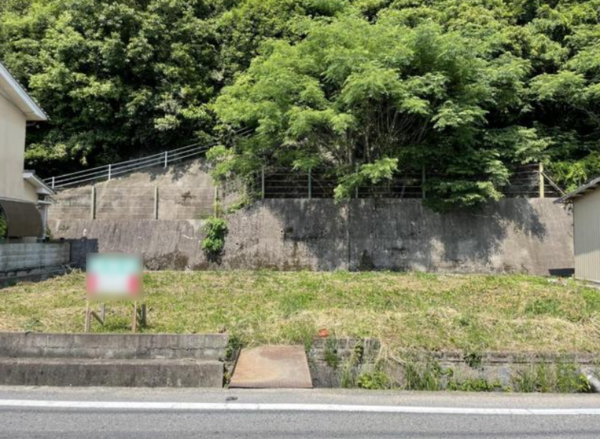 福山市、土地の前面道路を含む現地写真画像です