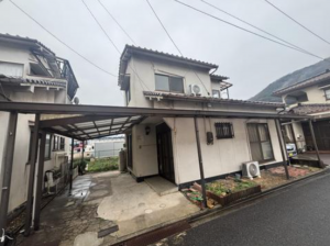 福山市、中古一戸建ての外観画像です