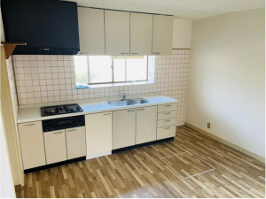 福山市駅家町大字弥生ケ丘、中古一戸建てのキッチン画像です