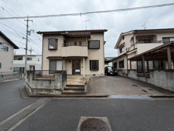 福山市神辺町字道上、中古一戸建ての外観画像です