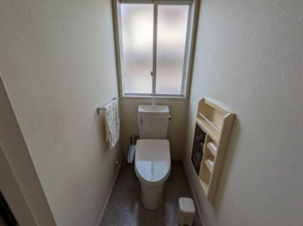 福山市加茂町字上加茂、中古一戸建てのトイレ画像です