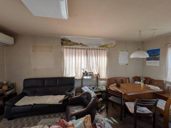 福山市加茂町字上加茂、中古一戸建ての居間画像です