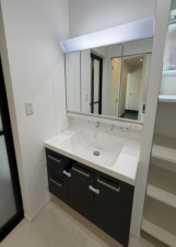 福山市千田町、中古一戸建ての洗面画像です