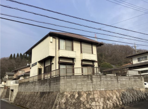 福山市幕山台、中古一戸建ての外観画像です