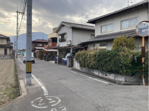 福山市川口町、土地の前面道路を含む現地写真画像です