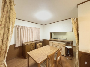 福山市伊勢丘、中古一戸建ての居間画像です