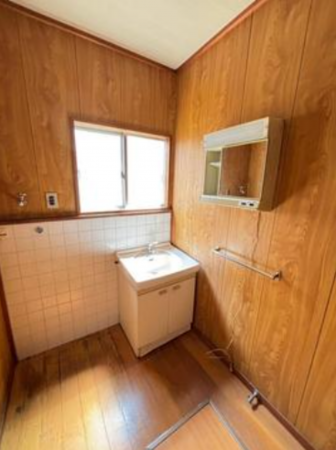 福山市山手町、中古一戸建ての洗面画像です