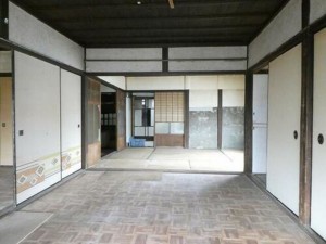 府中市上下町上下、中古一戸建ての居間画像です