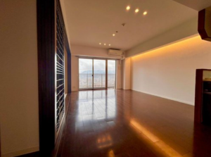 福山市東桜町、マンションの内装画像です