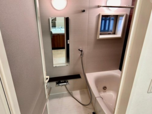 福山市東桜町、マンションの風呂画像です