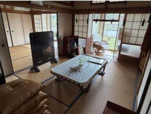 福山市芦田町大字上有地、中古一戸建ての居間画像です