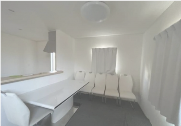 福山市、中古一戸建ての居間画像です