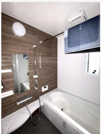 福山市、中古一戸建ての風呂画像です