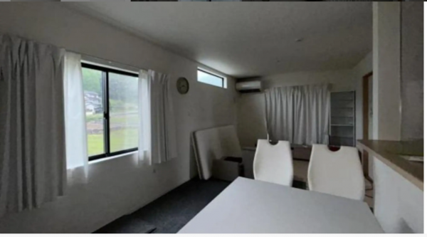 福山市、中古一戸建ての居間画像です