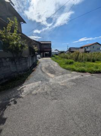 福山市駅家町大字江良、土地の前面道路を含む現地写真画像です