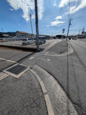 福山市駅家町大字江良、土地の前面道路を含む現地写真画像です