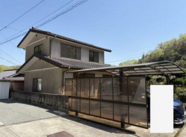 福山市、中古一戸建ての外観画像です