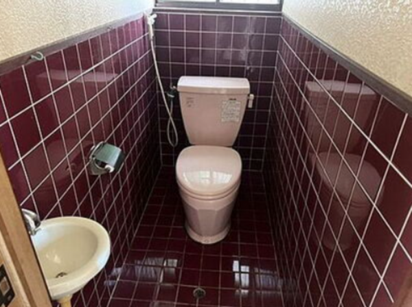 府中市中須町、中古一戸建てのトイレ画像です