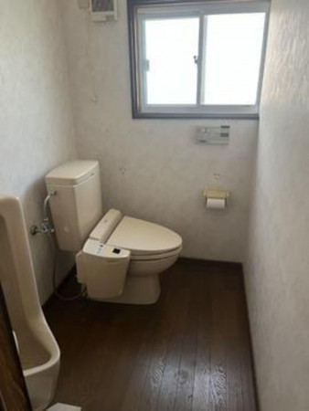 福山市神辺町字道上、中古一戸建てのトイレ画像です