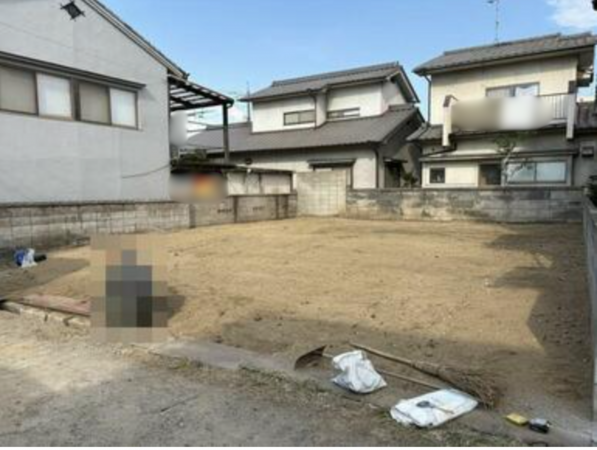 福山市川口町、土地の前面道路を含む現地写真画像です