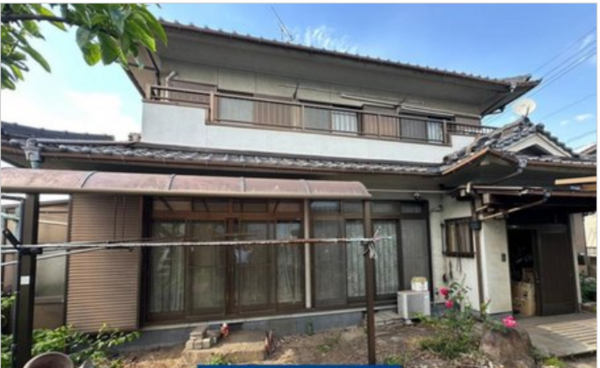 福山市青葉台、中古一戸建ての外観画像です