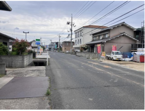 福山市駅家町大字江良、収益物件/倉庫の前面道路を含む現地写真画像です