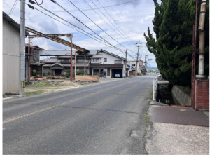 福山市駅家町大字江良、収益物件/倉庫の前面道路を含む現地写真画像です