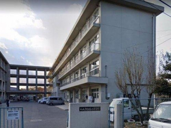 福山市東手城町、新築一戸建ての小学校画像です