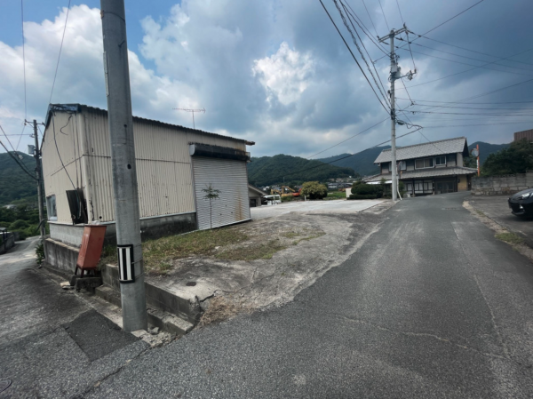 福山市加茂町字芦原、収益物件/倉庫の画像です