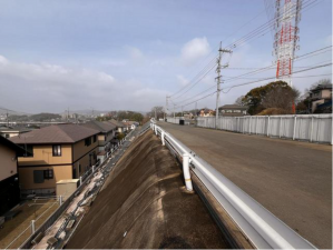 福山市引野町東、土地の前面道路を含む現地写真画像です