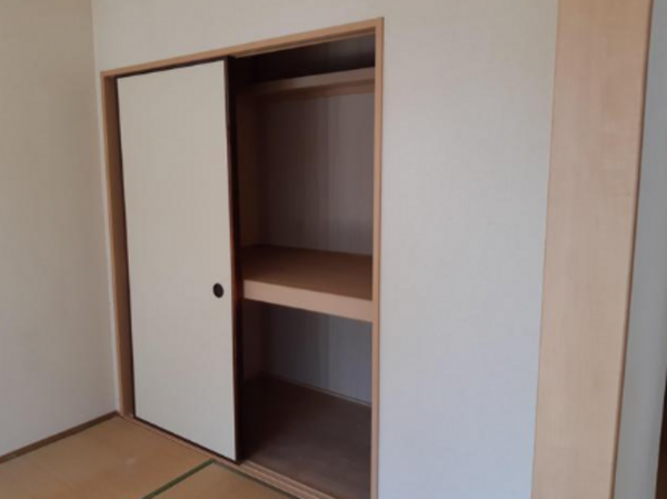 福山市、収益物件/アパートの収納画像です