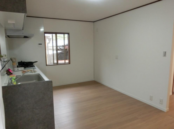 福山市神辺町字道上、中古一戸建てのキッチン画像です