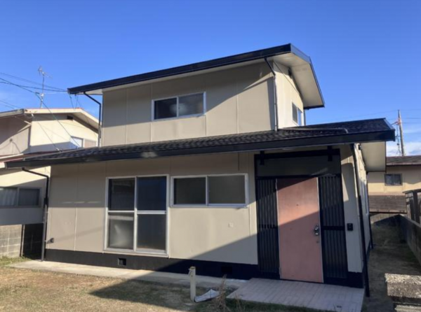 府中市栗柄町、中古一戸建ての外観画像です