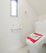 福山市箕島町、新築一戸建てのトイレ画像です