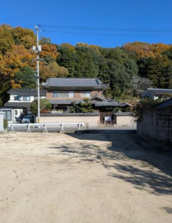福山市新市町大字戸手、中古一戸建ての外観画像です