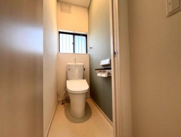 福山市引野町南、中古一戸建てのトイレ画像です