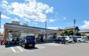 福山市、新築一戸建てのコンビニ画像です