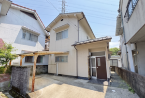 福山市蔵王町、中古一戸建ての外観画像です