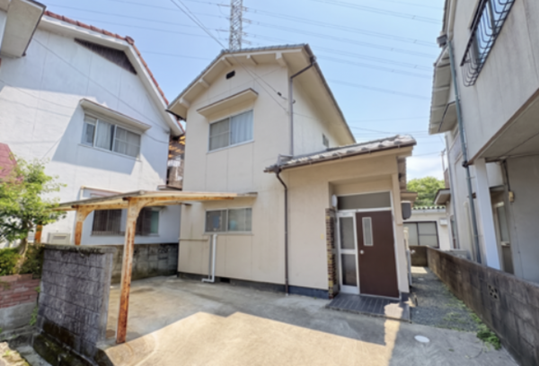福山市蔵王町、中古一戸建ての外観画像です