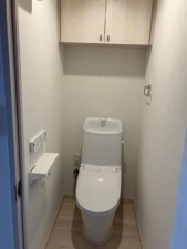 福山市多治米町、マンションのトイレ画像です