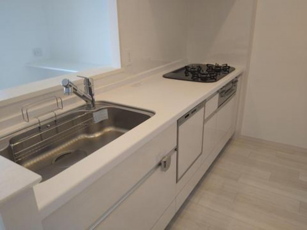 福山市多治米町、マンションのキッチン画像です