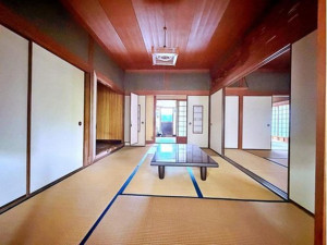 福山市駅家町大字万能倉、中古一戸建ての居間画像です