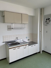 福山市若松町、収益物件/店舗付住宅のキッチン画像です